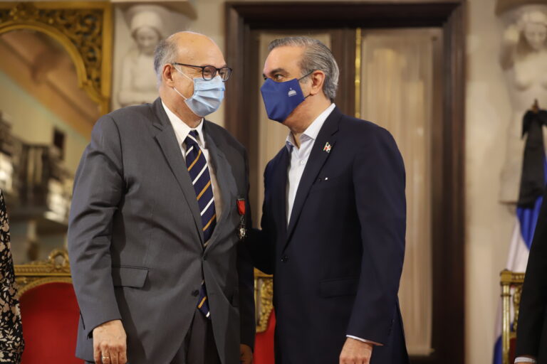 con abinader
